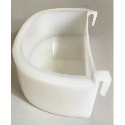 Plastic D Feeder Large – 16 × 9 × 4.8cm Poultry & Bird Feed/Water Tray
