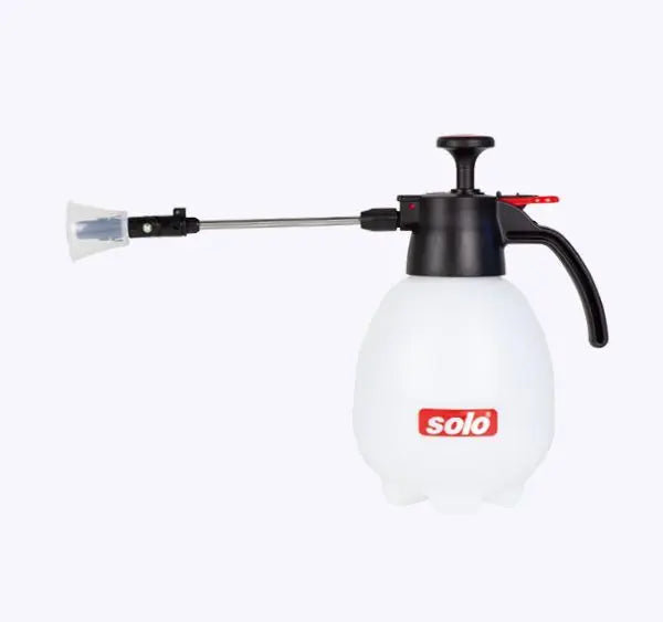 SOLO 404 - 2 Litre Manual Sprayer