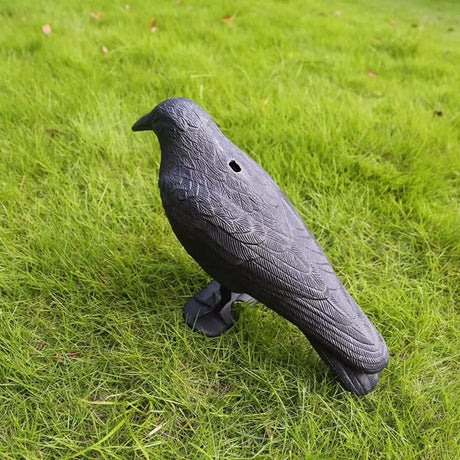 Simulation Black Crow Decoy: Realistic Bird Repellent for Gardens and Balconies