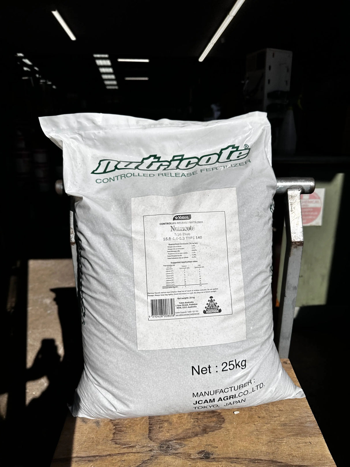 Yates Nutricote N16 Blue 25kg in Australia | Slow Release Feed